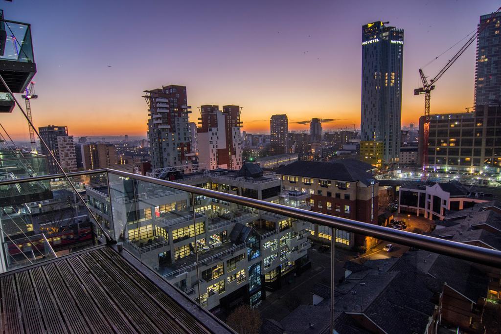 Canary Wharf - Corporate River View Apartments London Exteriör bild